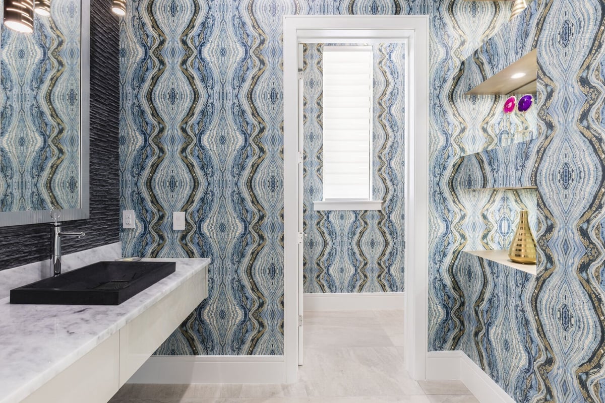 Unforgettable Utopia