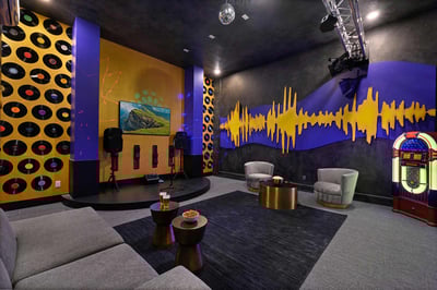 Luxury Villa Photo #9