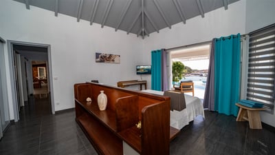 Luxury Villa Photo #52