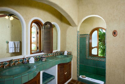 Luxury Villa Photo #14