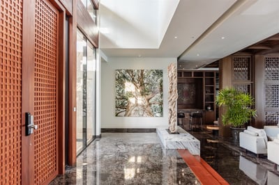 Luxury Villa Photo #37