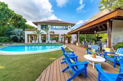 Luxury Villa Photo #3