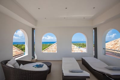 Luxury Villa Photo #14