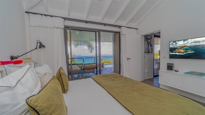 Luxury Villa Photo #36