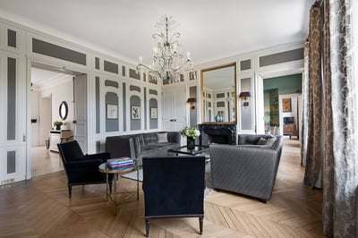 Luxury Villa Photo #6