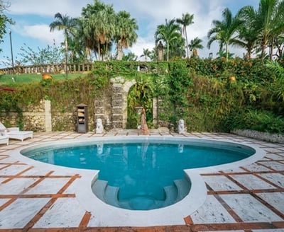 Luxury Villa Photo #12