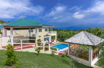 Luxury Villa Photo #2