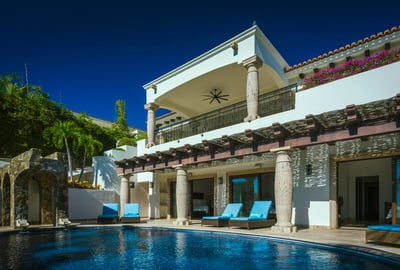 Luxury Villa Photo #6