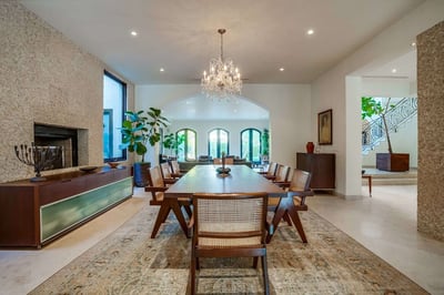Luxury Villa Photo #18