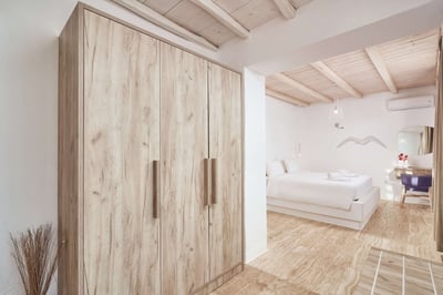 Luxury Villa Photo #37