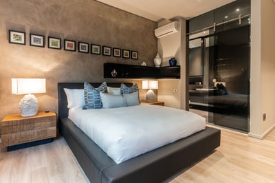 Luxury Villa Photo #33