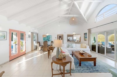 Luxury Villa Photo #13
