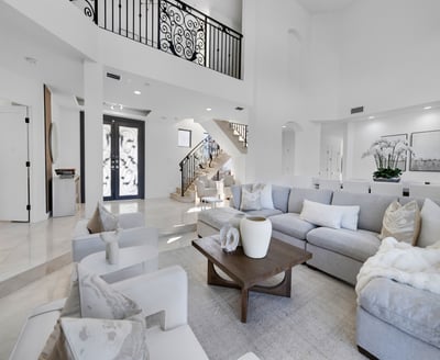 Luxury Villa Photo #32