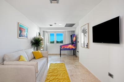 Luxury Villa Photo #15