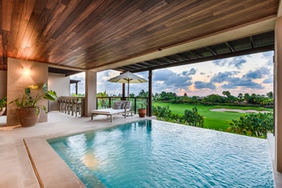 Luxury Villa Photo #2