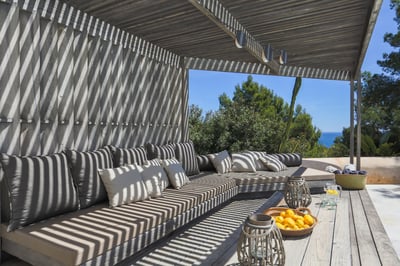 Luxury Villa Photo #5