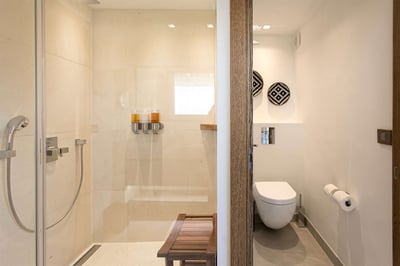 Luxury Villa Photo #40