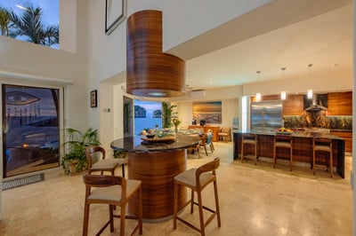 Luxury Villa Photo #24