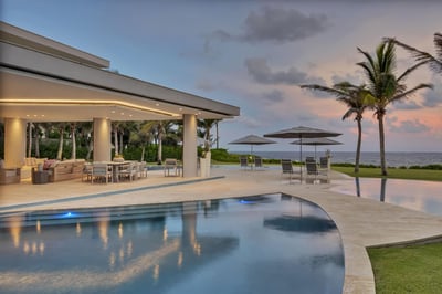 Luxury Villa Photo #2
