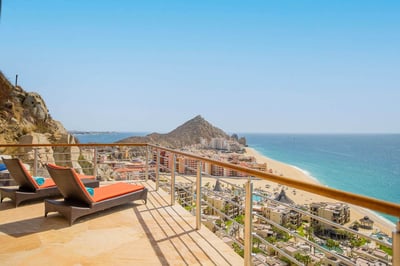 Luxury Villa Photo #9