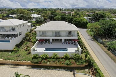 Luxury Villa Photo #2