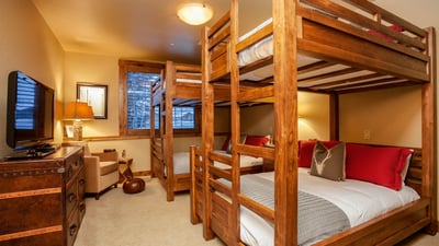 Bunkroom, lower level