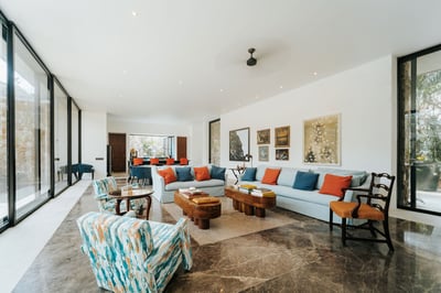 Luxury Villa Photo #17