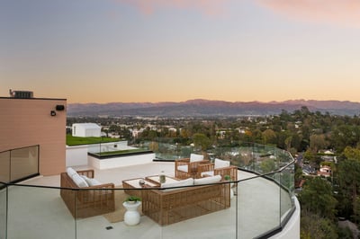 Luxury Villa Photo #11