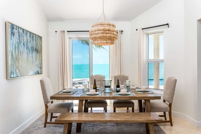 Luxury Villa Photo #25