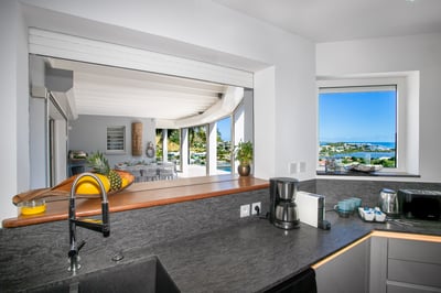 Luxury Villa Photo #10