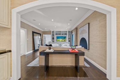 Luxury Villa Photo #14