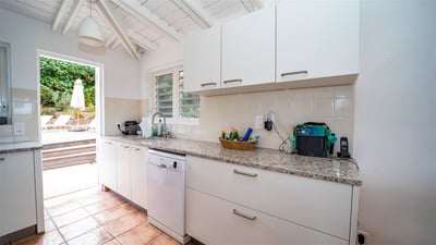 Luxury Villa Photo #23