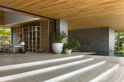 Luxury Villa Photo #16