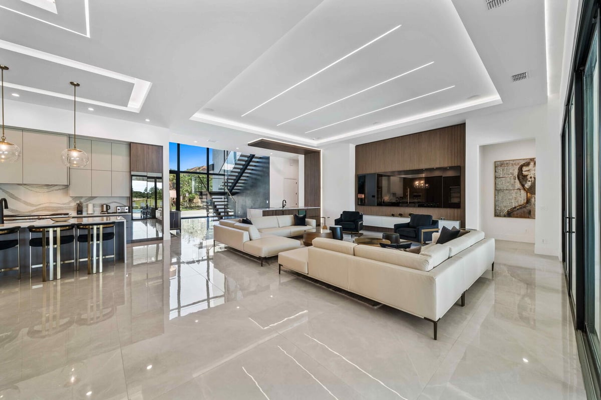 Reunion Royale Retreat