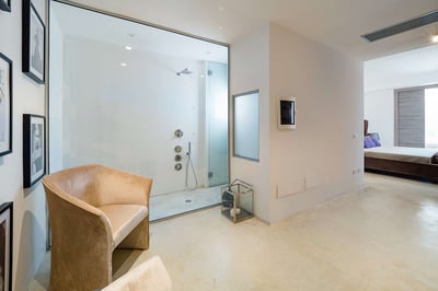 Luxury Villa Photo #33