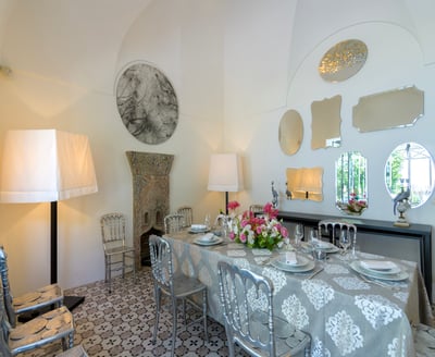 Luxury Villa Photo #17