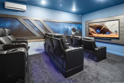 Luxury Villa Photo #17