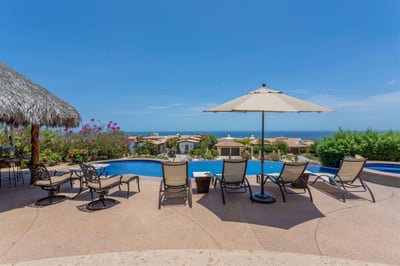 Luxury Villa Photo #4