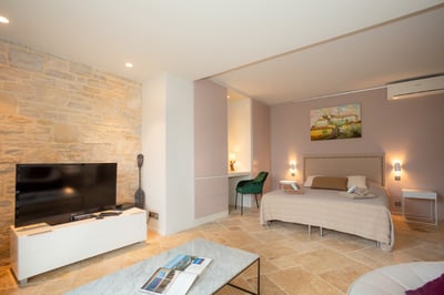 Luxury Villa Photo #28