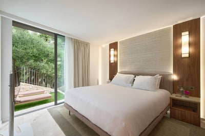 Luxury Villa Photo #20