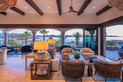 Luxury Villa Photo #23