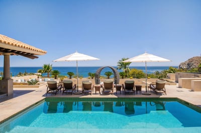 Luxury Villa Photo #2