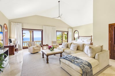 Luxury Villa Photo #29