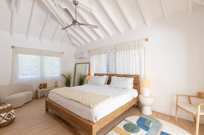 Luxury Villa Photo #24
