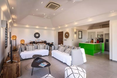 Luxury Villa Photo #20