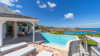 Luxury Villa Photo #2