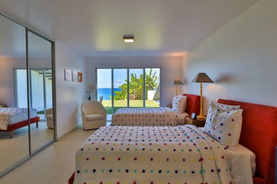 Luxury Villa Photo #57