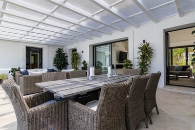 Luxury Villa Photo #8