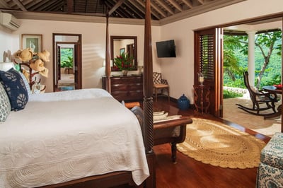 Luxury Villa Photo #17