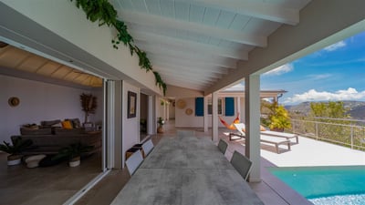 Luxury Villa Photo #11
